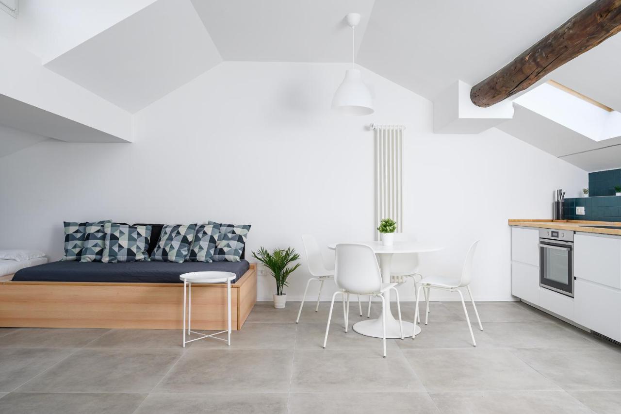 Design Attic Porta Venezia Centrale 65M2 - Self Check-In Milano Exteriör bild